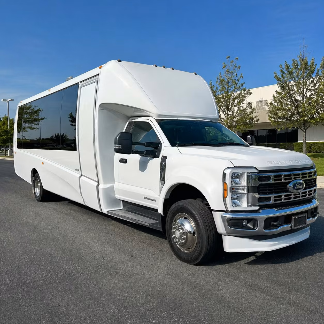 15 passenger minibus
