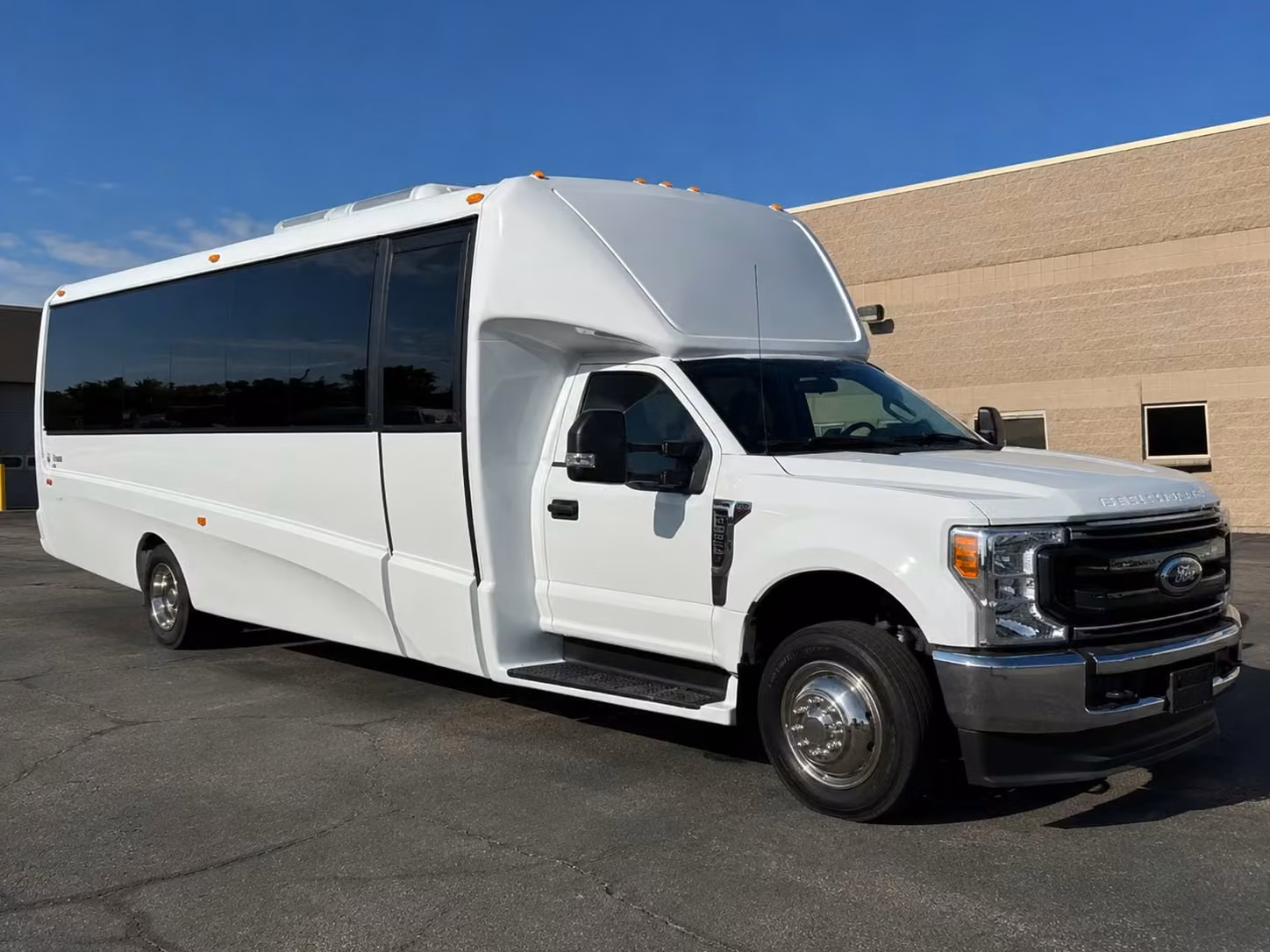 20 passenger minibus