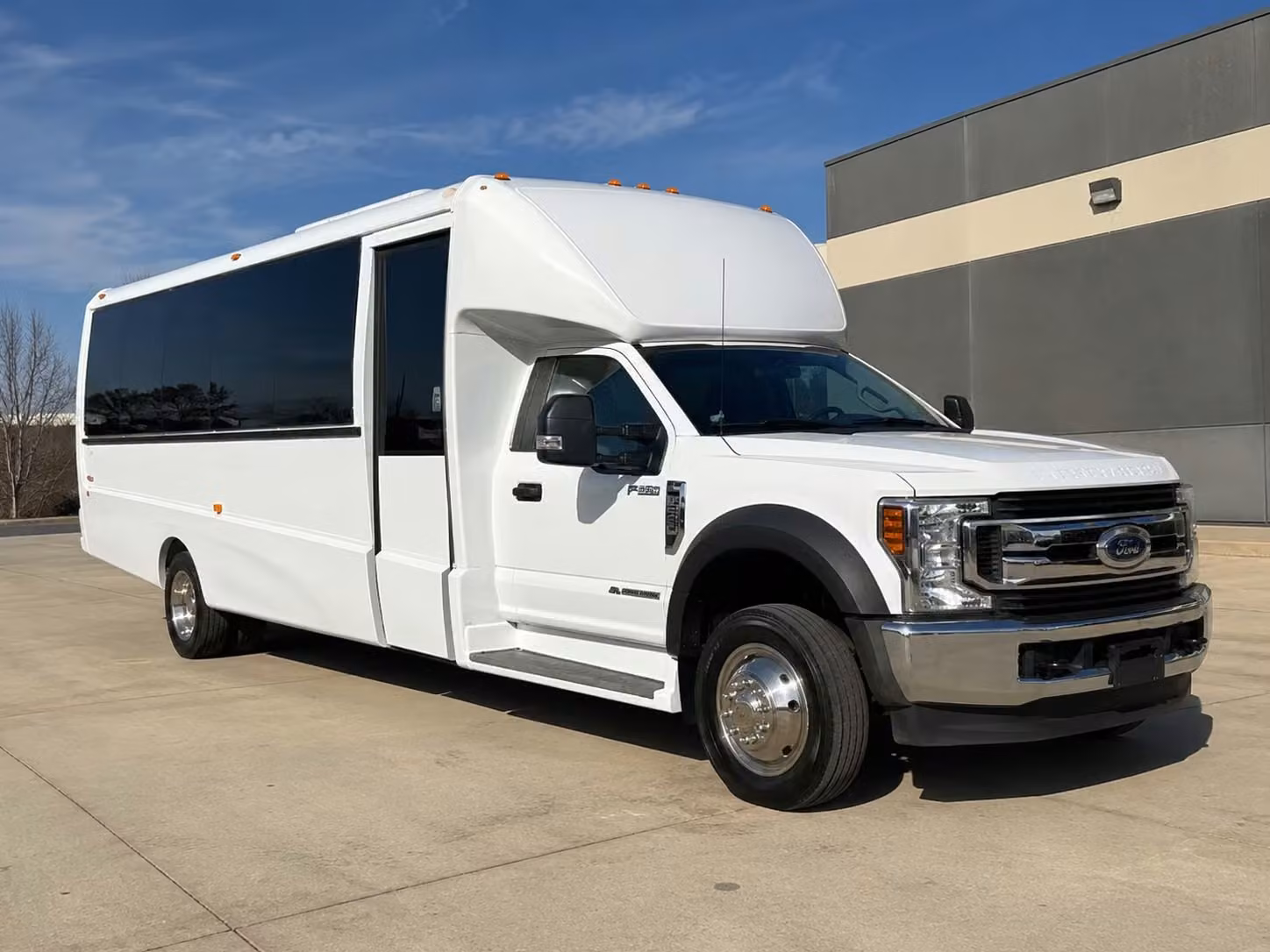long beach 15 passenger minibus rental