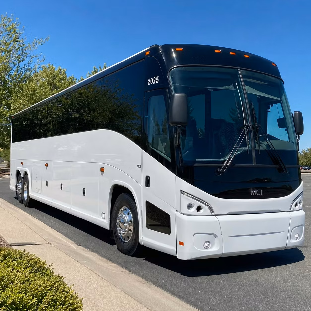 long beach to las vegas group transportation for the ultimate weekend trip