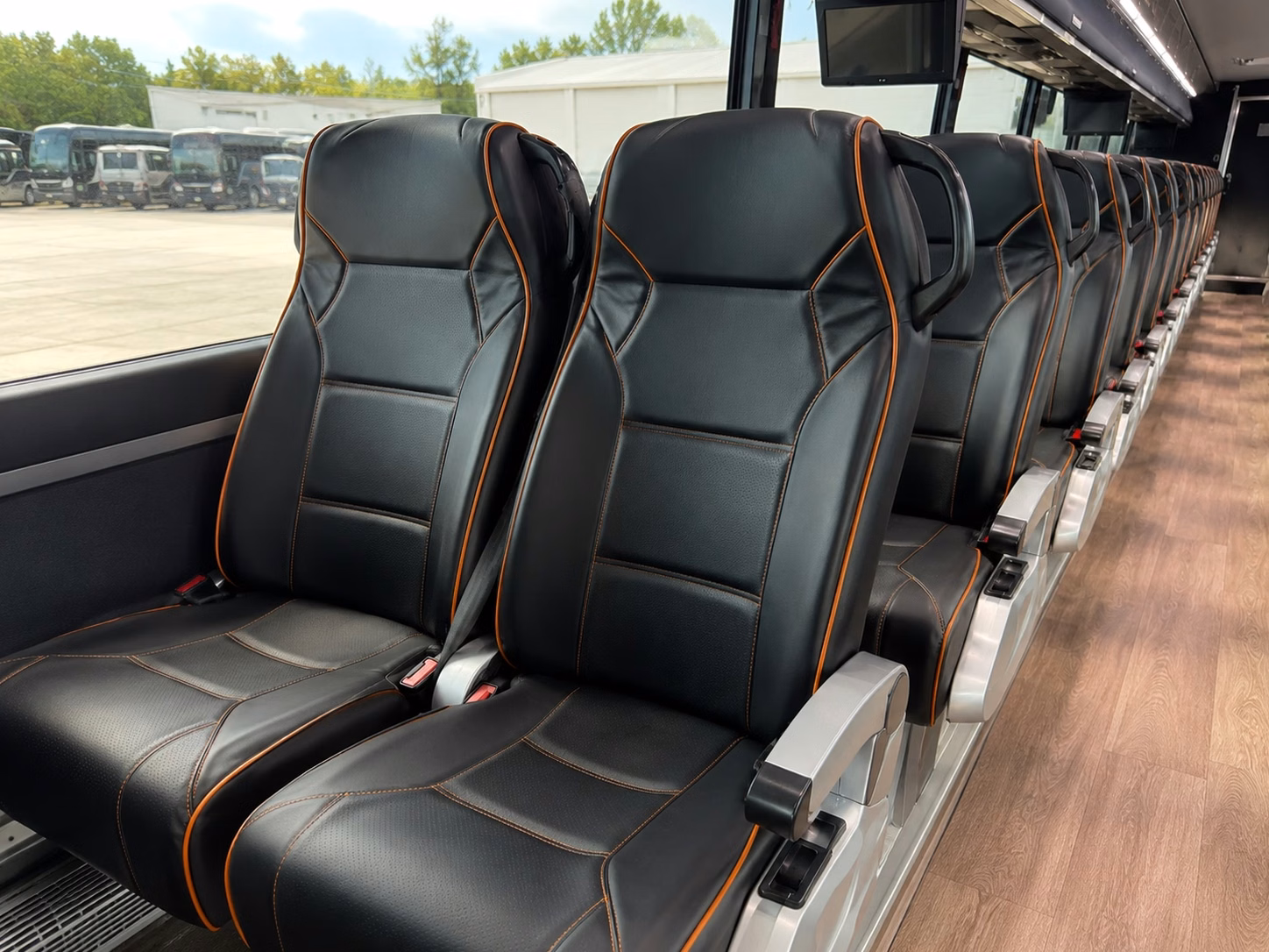 minibus rentals in long beach keep smaller prom groups together all night