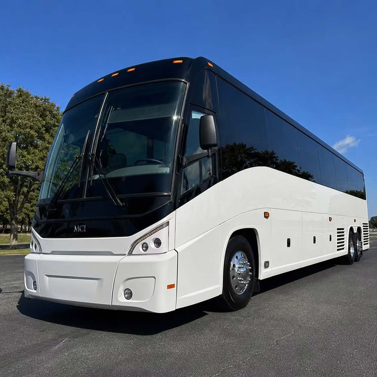 multi day charter bus rentals from long beach for conferences retreats and group tours