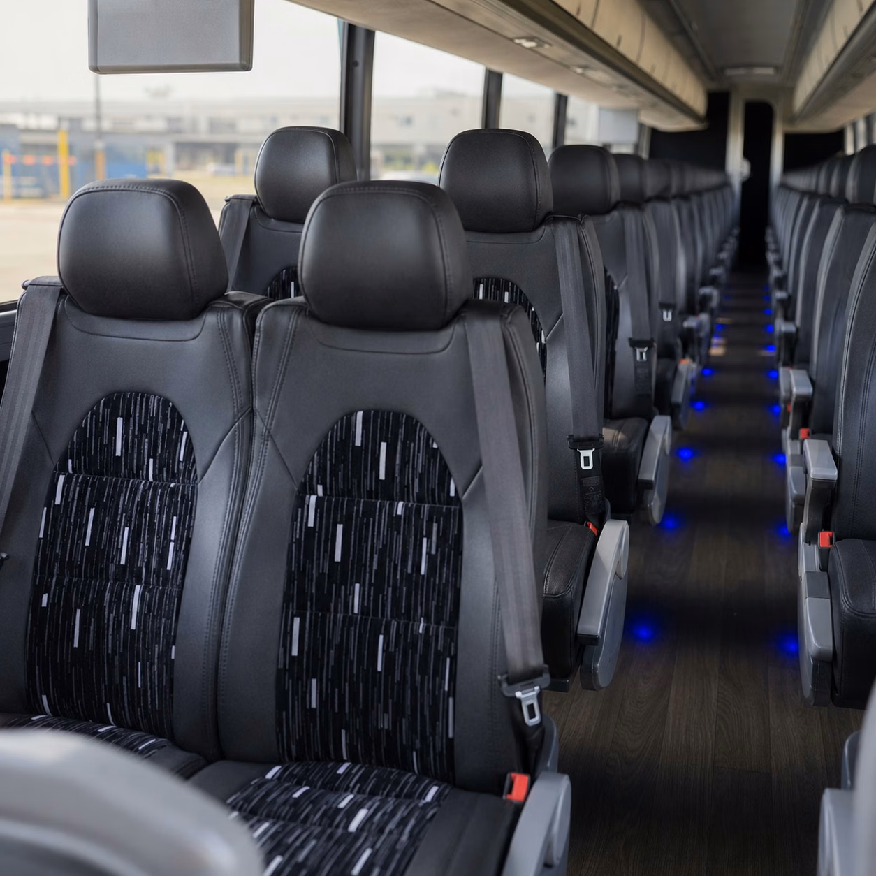 sports team fan charter bus rentals in long beach